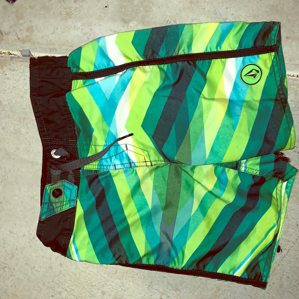 Boys Volcom shorts